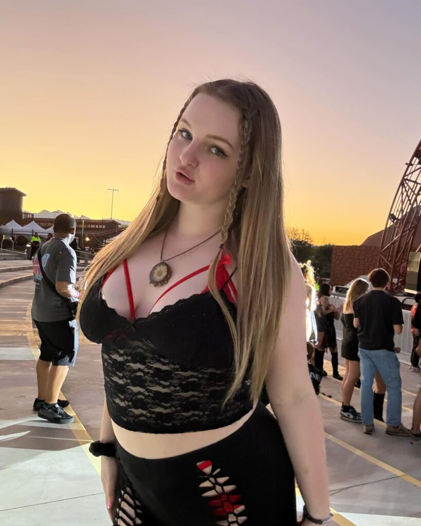 Eliza Eves Biography: Age, Height, Career & Net Worth 2025