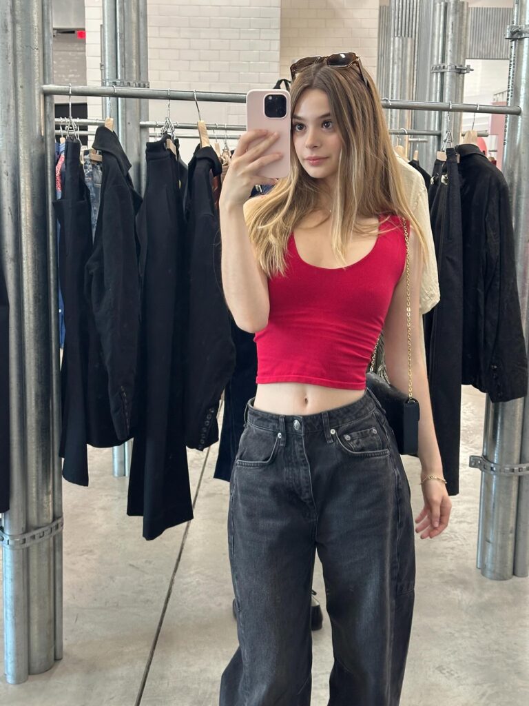 Molly Little Biography: Age, Career & Net Worth (2025)